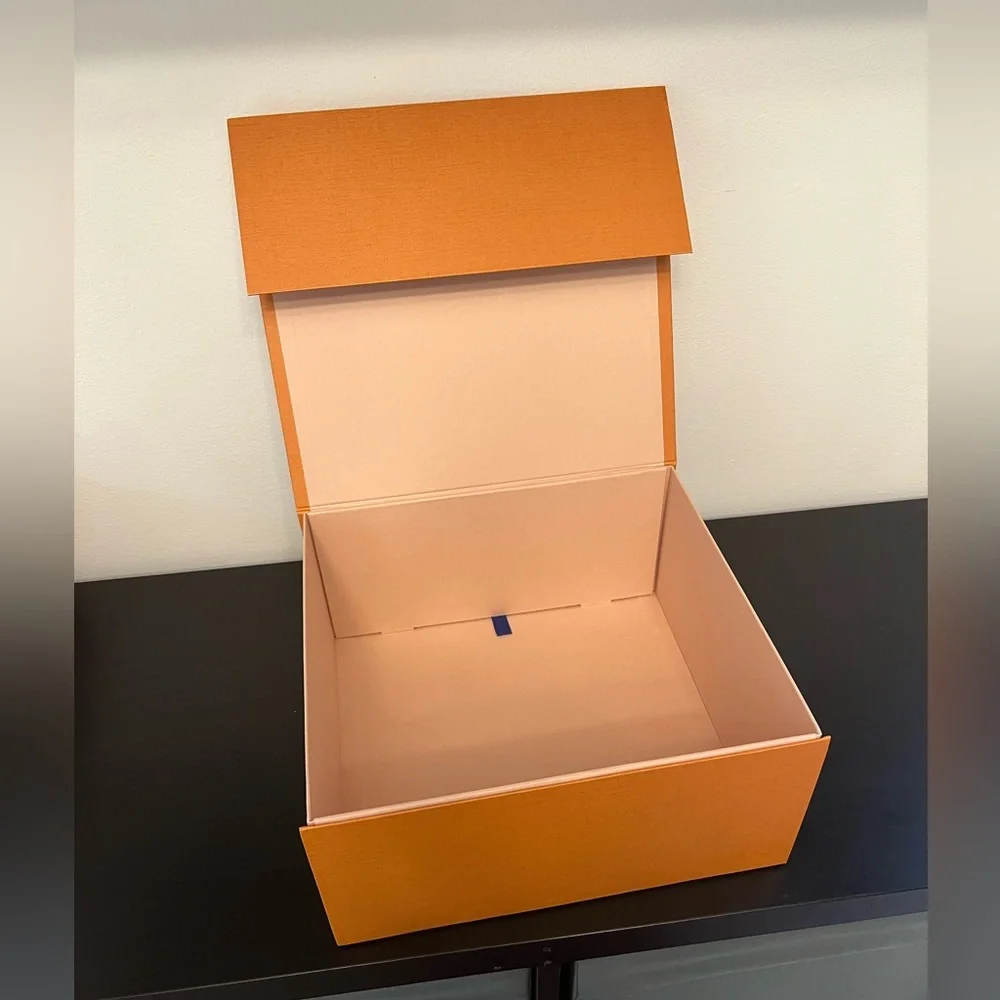 🛍️Louis Vuitton Box 11.75” x 10.5” x 5.75” - Picture 6 of 7